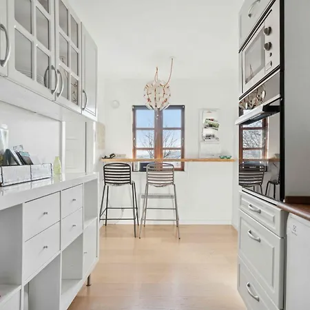 Dejligt Nær Skov Og Feriehus *