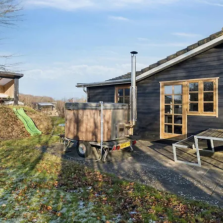 Feriehus Dejligt Nær Skov Og