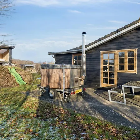 Dejligt Nær Skov Og